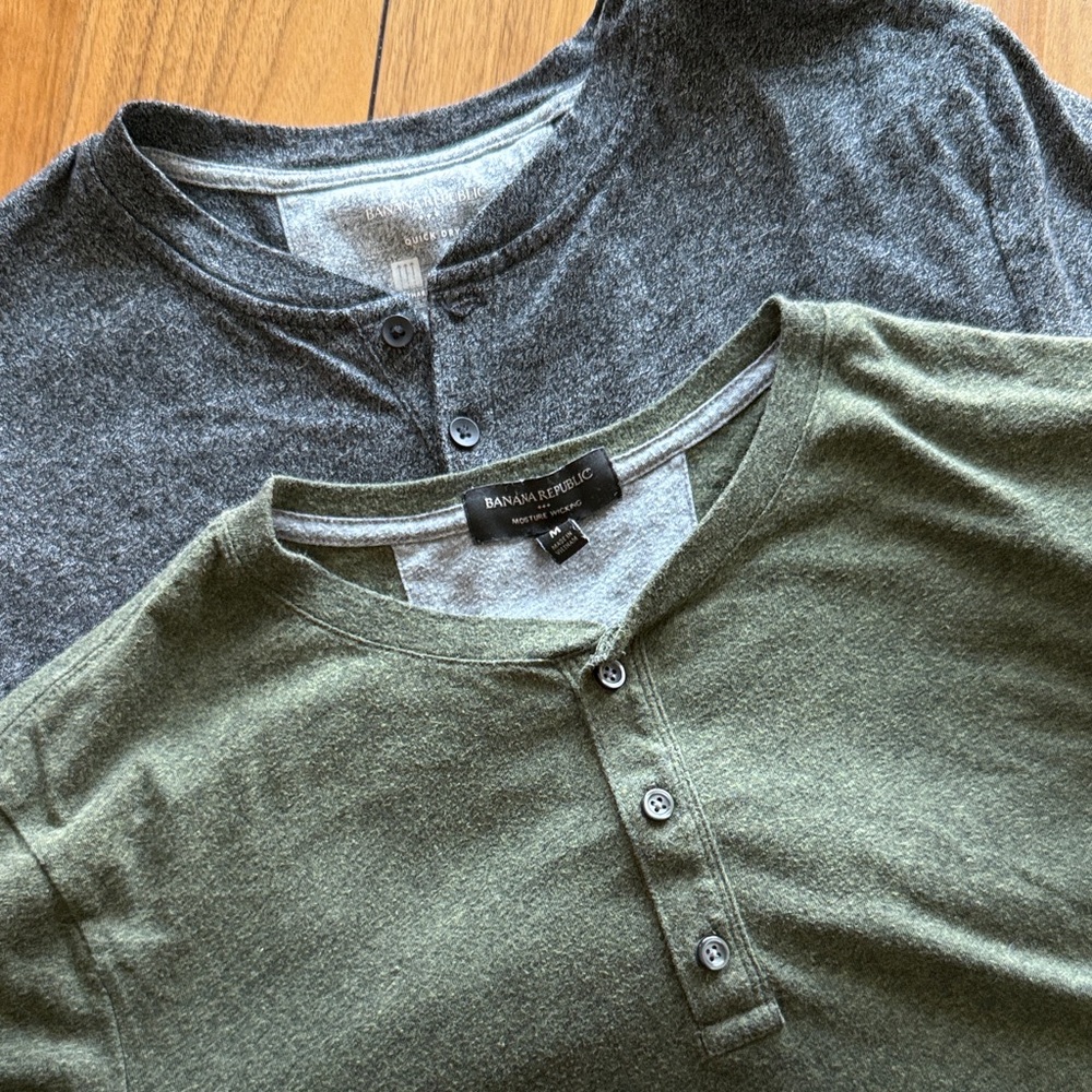 Banana Republic Men's Green and Gray Henley Shirts